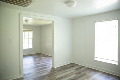 2516 Glen Ave, Houston, TX 77088 - photo 7