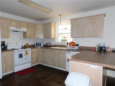 945 Carnation St, Slidell, LA 70460 - photo 5