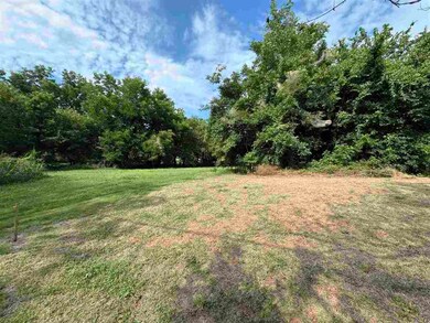 203 E 2nd St, Cushing, OK 74023 - photo 5