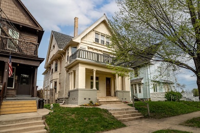 Left Side Front View