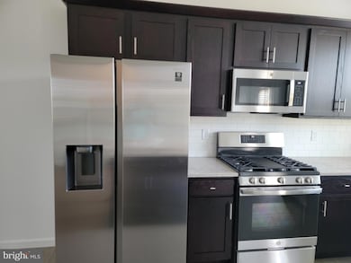 573 Brook Shire Ct, Mechanicsburg, PA 17055 - photo 4