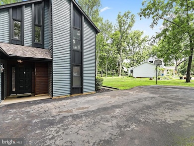 476 N Shady Retreat Rd, Doylestown, PA 18901 - photo 5