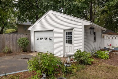 1247 South St, Portsmouth, NH 03801 - photo 4
