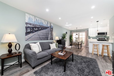 1145 Larrabee St unit 6, West Hollywood, CA 90069 - photo 2