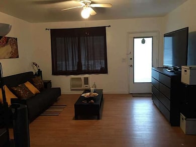 7945 Carlyle Ave unit 8, Miami Beach, FL 33141 - photo 4