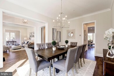 8909 Charred Oak Dr, Bethesda, MD 20817 - photo 5