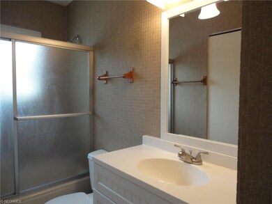 4506 E Lake Rd, Sheffield Lake, OH 44054 - photo 5