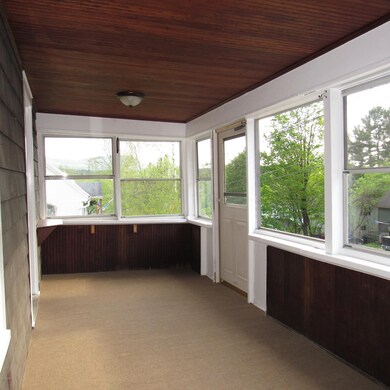 42 Essex St, Pittsfield, MA 01201 - photo 2