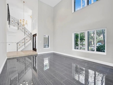 15945 NW 82nd Ct, Hialeah, FL 33016 - photo 5