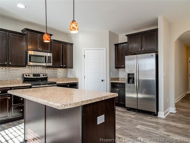 122 Castlebay Dr, Sanford, NC 27332 - photo 6