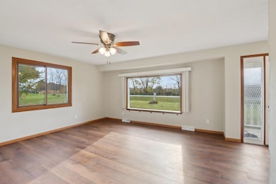 W1152 Fox Rd, Columbus, WI 53925 - photo 7