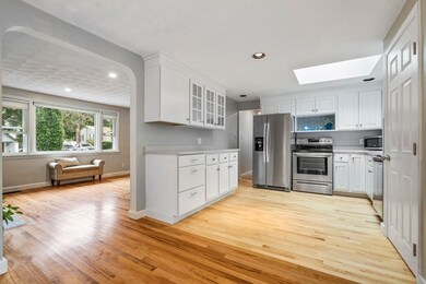 15 Temple Rd, Waltham, MA 02452 - photo 7