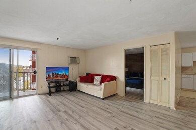 Sagamore Place Condominiums unit 716, Quincy, MA 02171 - photo 4