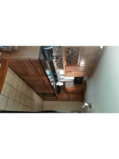 159 Northbridge Ave, Warwick, RI 02886 - photo 2