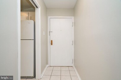 11052 Camfield Ct unit 6A-104, Manassas, VA 20109 - photo 3