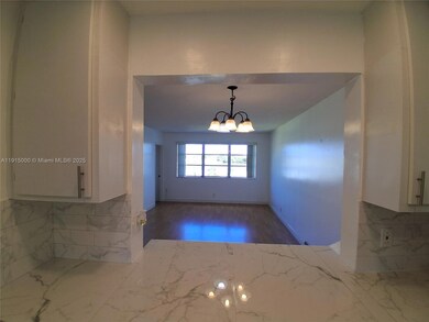 2223 Park Ln unit 211, Hollywood, FL 33021 - photo 4