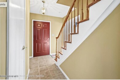 206 Deerfield Ln, Matawan, NJ 07747 - photo 6