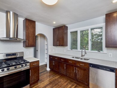 22-24 Cambria Rd unit 22, Newton, MA 02465 - photo 2