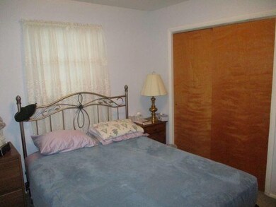 2215 Kathryn Dr, Niles, MI 49120 - photo 7