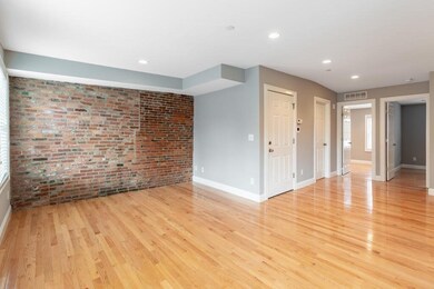 88 Endicott St unit 3, Boston, MA 02113 - photo 3