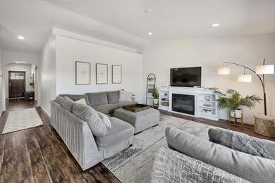 4-web-or-mls-2739-sw-47th-st-redmond-ore