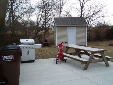 6824 Nalery Way, Louisville, KY 40228 - photo 4