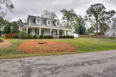 225 Thurmond St, Edgefield, SC 29824 - photo 2