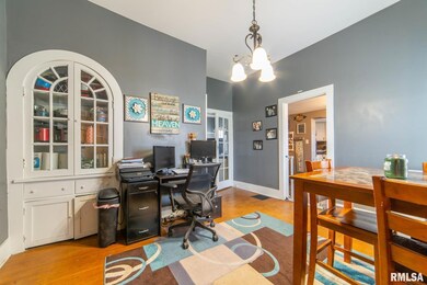 410 N Hamilton St, Lincoln, IL 62656 - photo 7