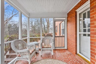 436 W Radiance Dr, Greensboro, NC 27403 - photo 6