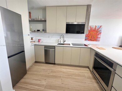 2899 Collins Ave unit 1201, Miami Beach, FL 33140 - photo 4