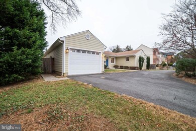 3456 Washington Dr, Falls Church, VA 22041 - photo 4