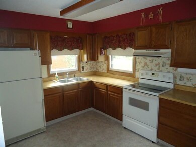 Kitchen1a[1]