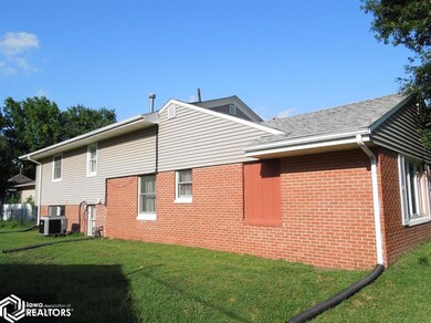 505 W Nishna Rd, Shenandoah, IA 51601 - photo 3