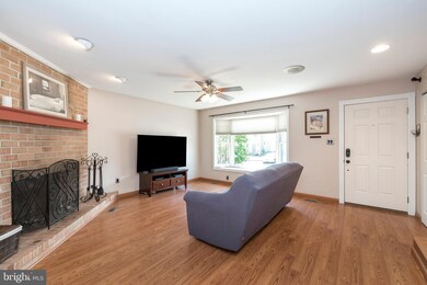 3922 Gatehouse Ln, Skippack, PA 19474 - photo 6