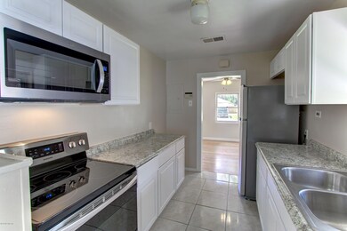 5327 Colonial Ave, Jacksonville, FL 32210 - photo 7