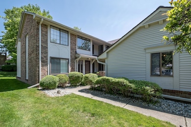 6979 Pebble Creek Woods Dr (1 of 50)