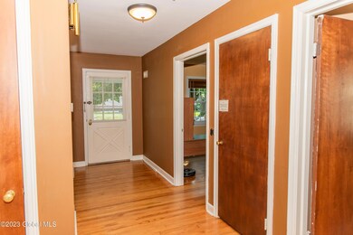 300 Alexander Ave, Schenectady, NY 12302 - photo 4