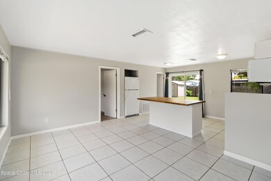 Living/Dining 1