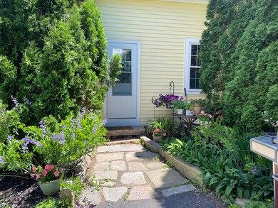 3 Shaws Entry