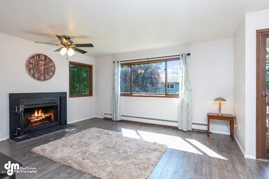 Living Room_KI_29-SMALL