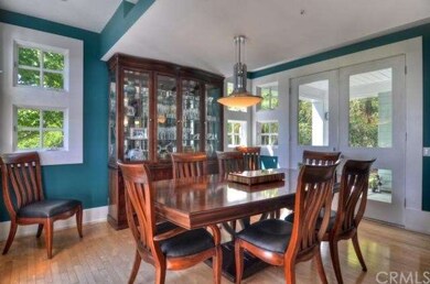Formal dining room