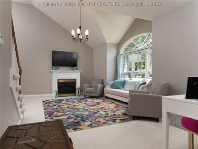 206 Pine Cir, Dunbar, WV 25064 - photo 4