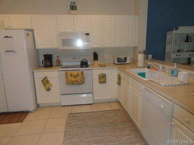 917 Hampton Cir, Naples, FL 34105 - photo 4