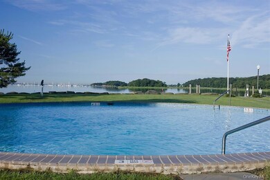 Milton Harbor House unit 3C West, Rye, NY 10580 - photo 4