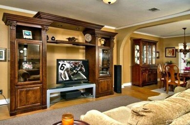ENJOY THE GAME, RELAX OR ENTERTAIN IN THIS COMFORT