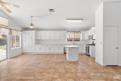 6015 Verdant Hills Ct, Bakersfield, CA 93313 - photo 6