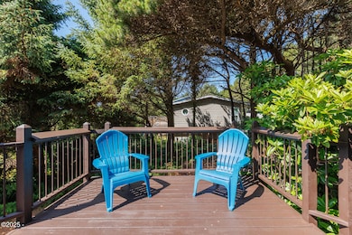 1115 SW Whitecap Dr, Waldport, OR 97394 - photo 6