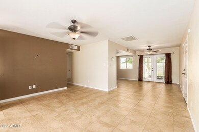 Living Room / Dining Room