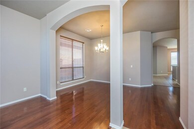 828 Elm Creek Dr, Moore, OK 73160 - photo 6