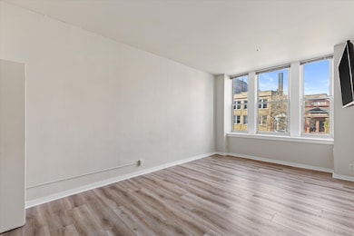 The Broadway unit 204, Milwaukee, WI 53202 - photo 3